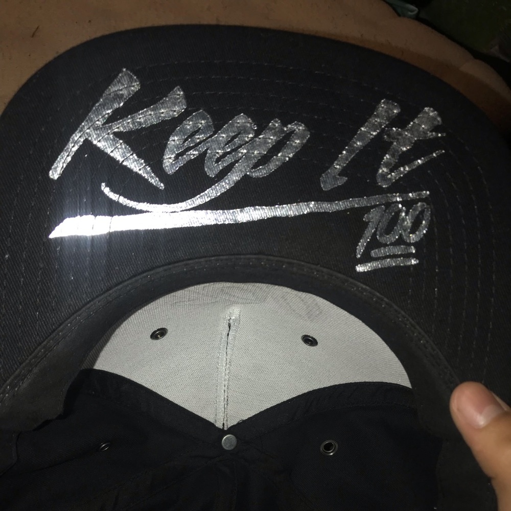 💯 SnapBack hat - Picture 3 of 4